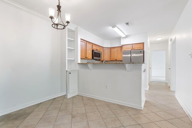 Foto del edificio - 6910 Victoria Dr