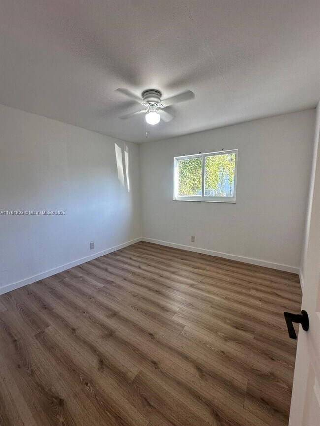 Foto del edificio - 2891 NW 13th Ct