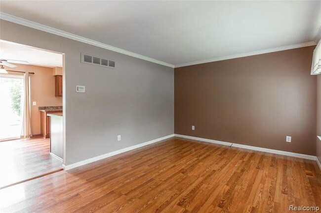 Building Photo - 5046 Franklin Park Dr
