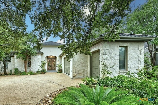 Foto del edificio - 2305 Barton Creek Blvd