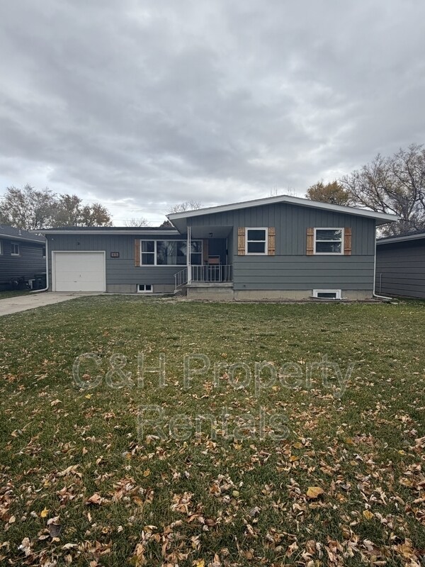 Foto principal - 915 Avenue F