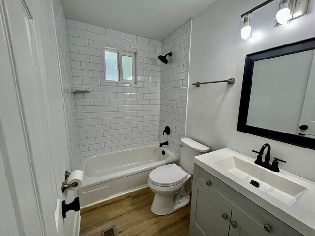 Foto del edificio - 3309 Mays St