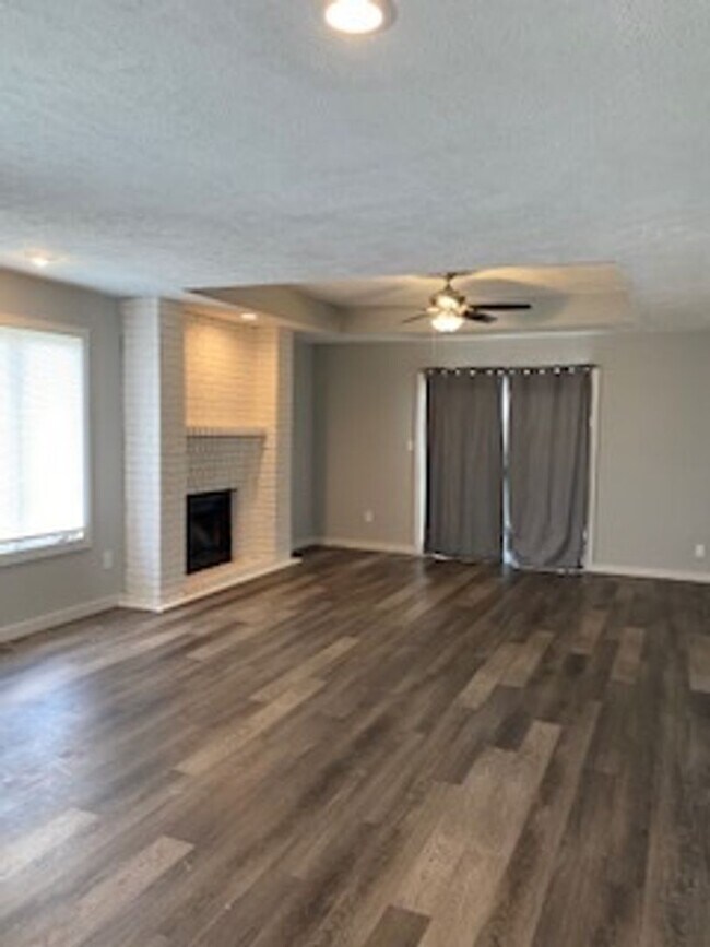 Foto del edificio - 2 Bed, 2 Bath in Southwest Springfield
