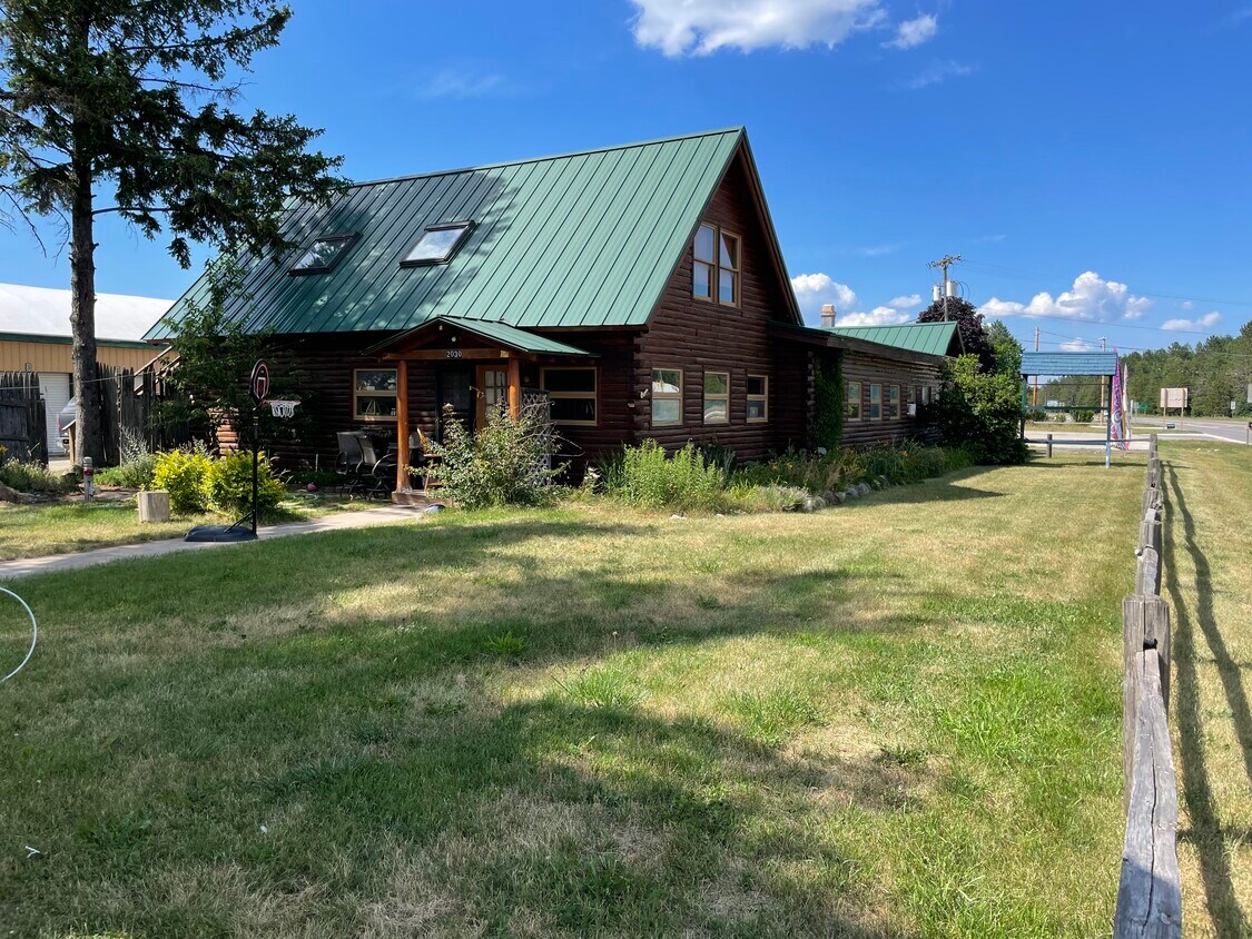 2030 US Highway 131 S, Boyne Falls, MI 49713 House Rental in Boyne