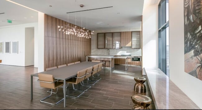 Foto del edificio - 3411 Yoakum Blvd