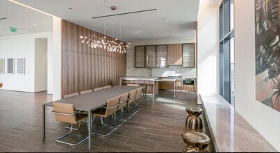 Building Photo - 3411 Yoakum Blvd