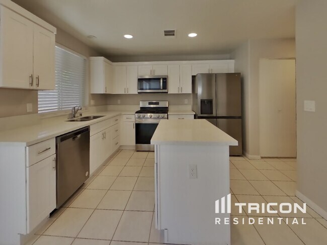 Building Photo - 8113 Kempston Ct