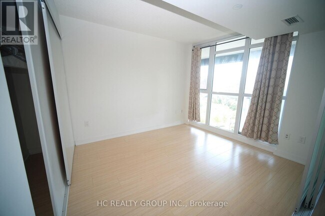 Building Photo - 85 Queens Wharf Rd