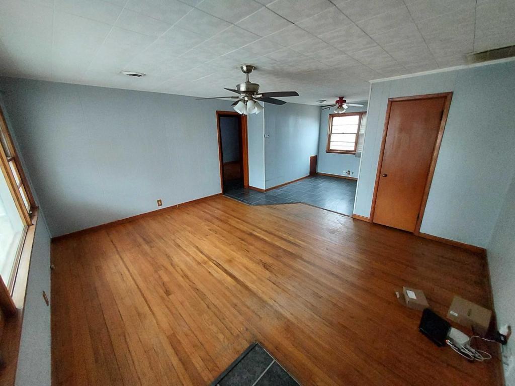 Primary Photo - 3027 Dirr Ave