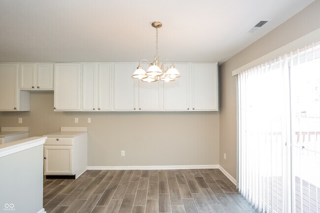 Foto del edificio - 11640 Glenn Abbey Ln
