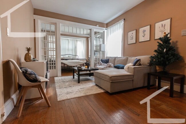 Building Photo - 21 Park Vale Ave