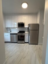 Building Photo - 1-50 Greenway Terrace