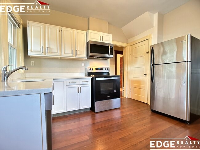 Photo - 139 Edenfield Ave Apartment