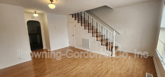 Foto del edificio - 2514 Glenrose Ave