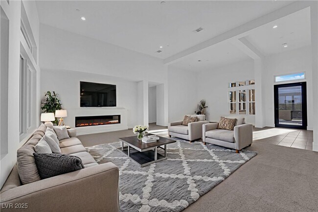 Foto del edificio - 4792 Outlook Peak St