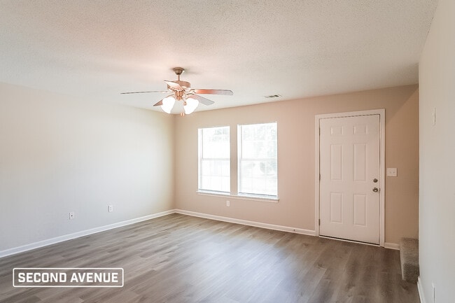 Building Photo - 6850 John Clark Dr