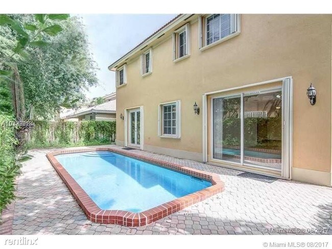 Foto del edificio - 9059 SW 162nd St