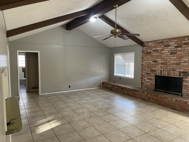 Building Photo - 4601 Meadow Creek Trail