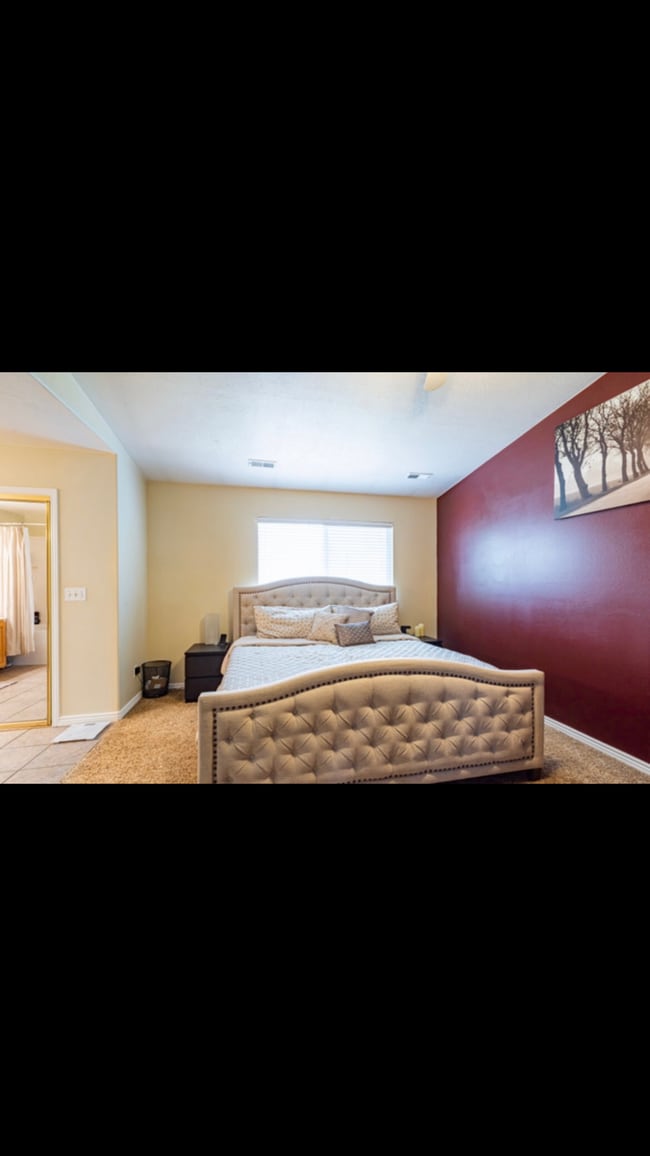 Building Photo - 86 N 360 W
