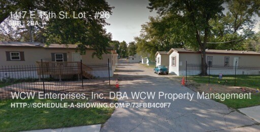 Primary Photo - 1417 E 15th St