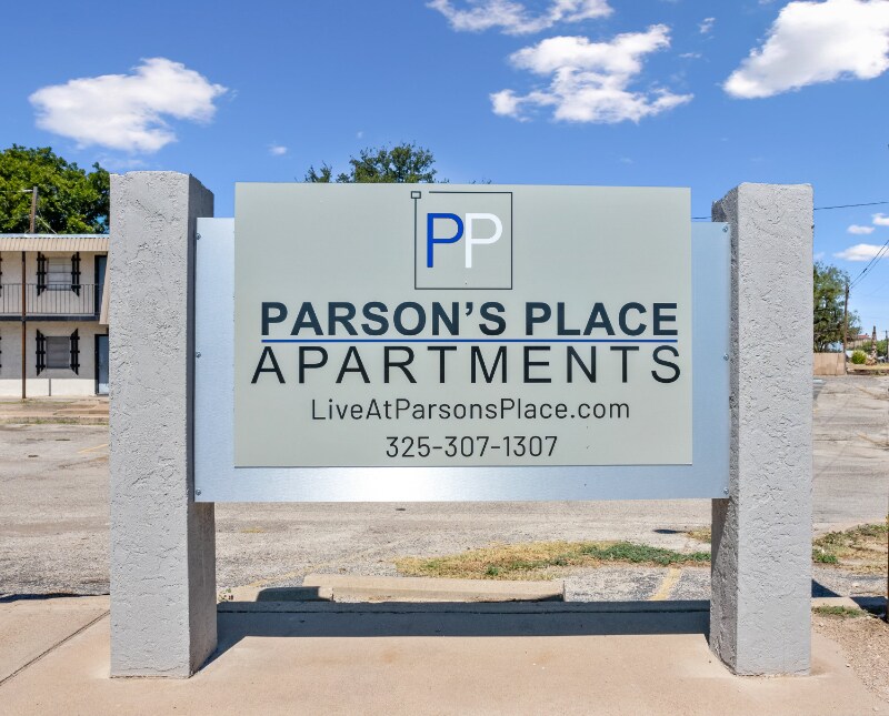 Primary Photo - 607 Parsons St