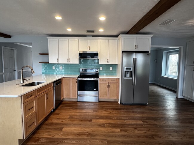 Foto del edificio - 3180 Winterberry Ln