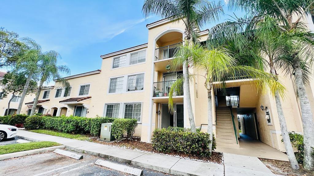 1727 Village Blvd Unit 206, West Palm Beach, FL 33409 Condo for Rent