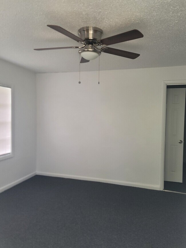 Foto del edificio - 506 E SPRING ST