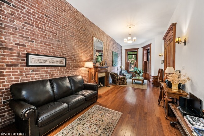 Building Photo - 105 W 118th St