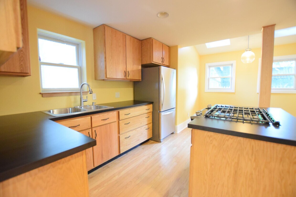 Foto principal - 207 W Court St