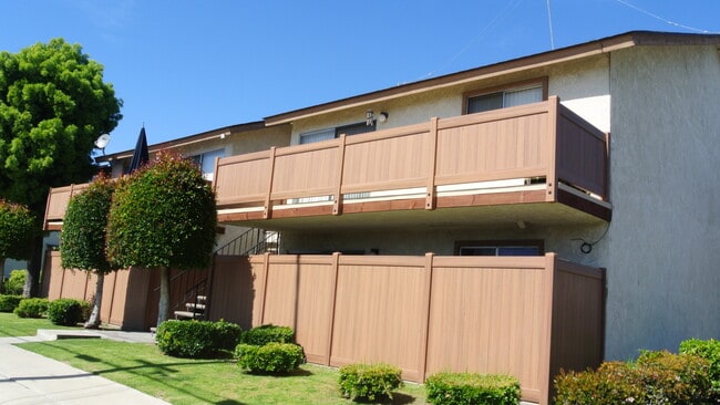 Building Photo - 3841 Franklin Ave
