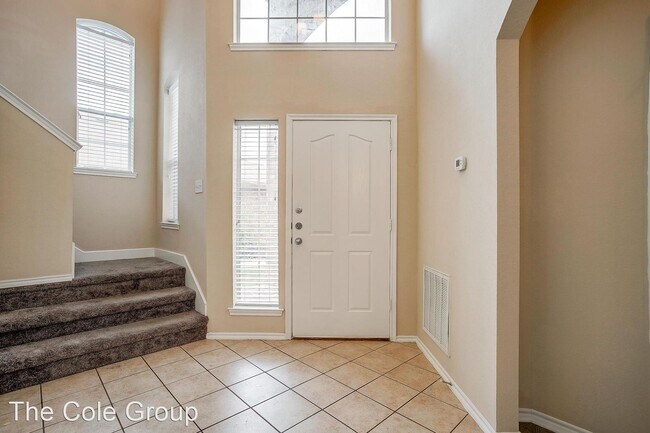 Building Photo - 4 br, 3.5 bath House - 5831 Melanie Ct.