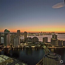 Building Photo - 950 Brickell Bay Dr