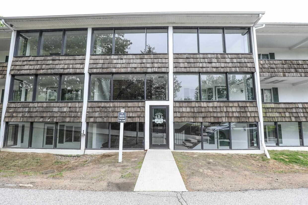 663 Cherry Valley Rd, Gilford, NH 03249 Townhome Rentals in Gilford