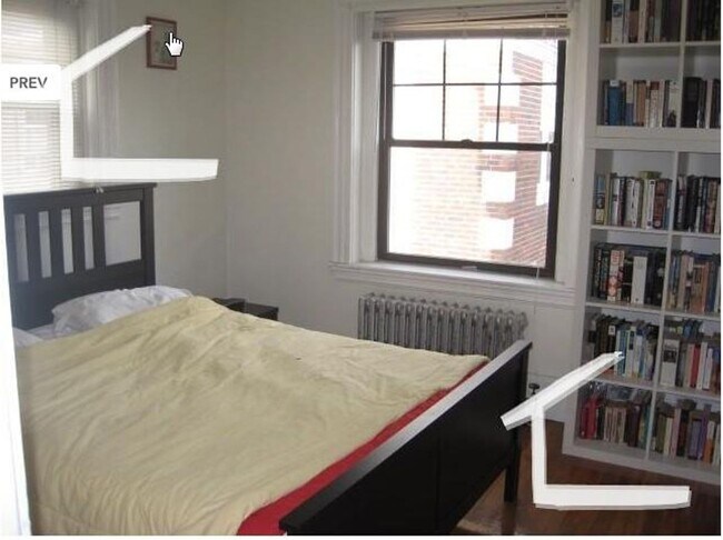 Foto del edificio - 3Br/1Bth in GREAT location! Walking distance to Green Line. Heat/Hot Water included!