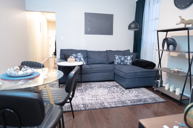 Foto del edificio - 5 W 101st St