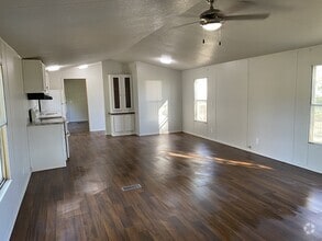 Building Photo - 21707 Ivy St