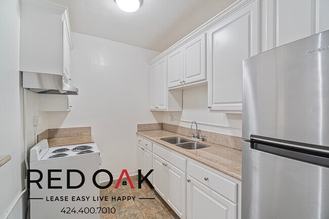 Foto del edificio - 849 S Oxford Ave