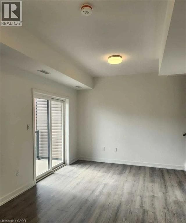 Photo du bâtiment - 940 St David St N