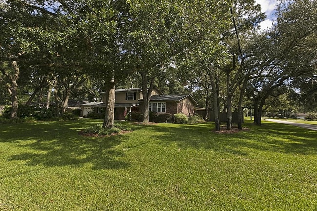 Building Photo - 4 bedroom in Jacksonville FL 32257
