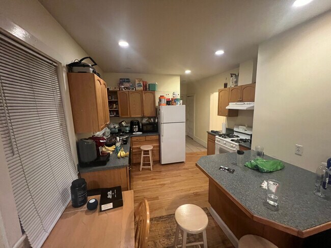 Foto del edificio - 335 Faneuil St