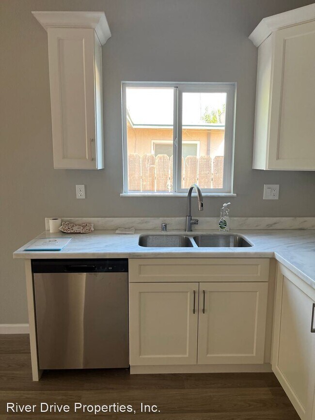 Foto del edificio - 3 br, 2 bath House - 1716 East 23rd