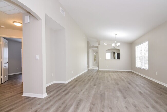 Foto del edificio - 18112 Birdwater Dr