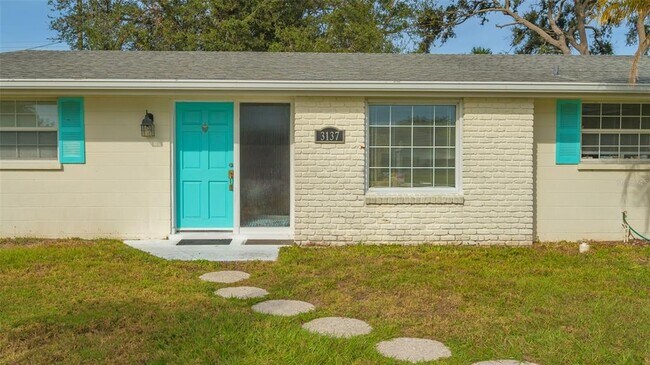 Building Photo - 3137 Lockwood Terrace