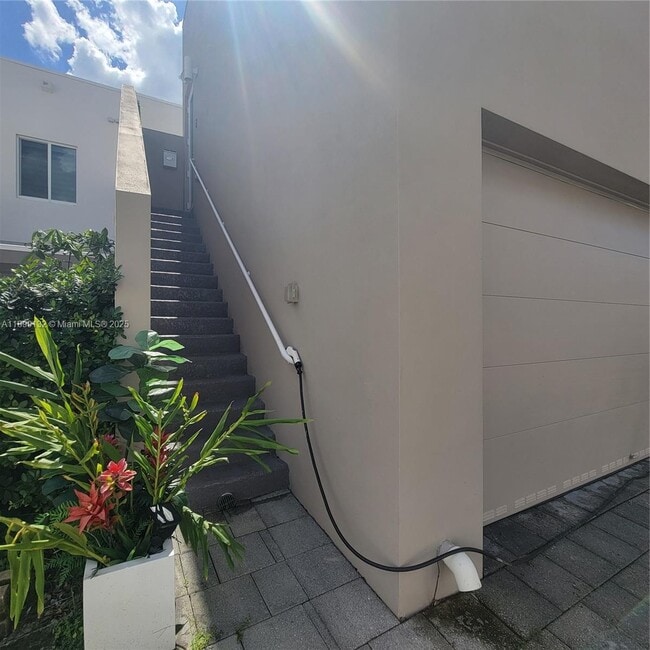 Foto del edificio - 10435 NW 66th St