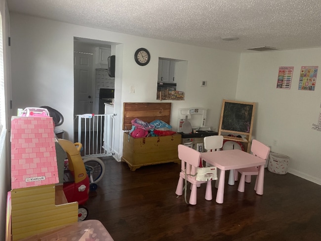 Photo - 5767 Lakeville Rd (Orlando, FL) House