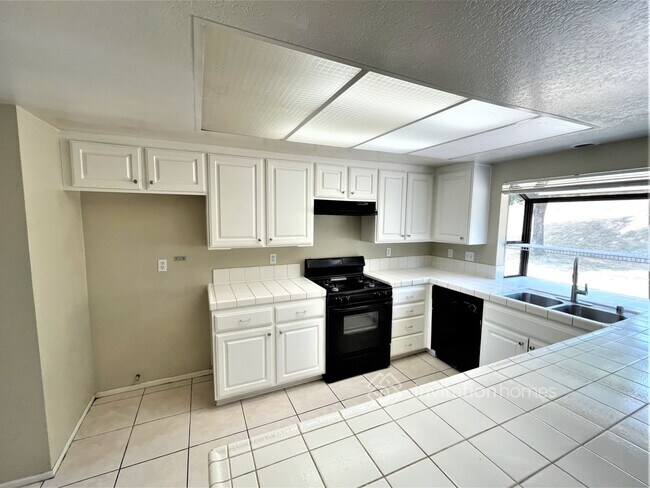 Foto del edificio - 24212 Badger Springs Trail