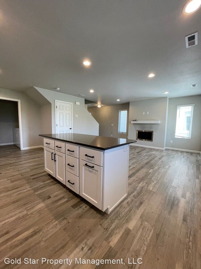 Building Photo - 3 br, 2.5 bath House - 3308 Kenner Loop