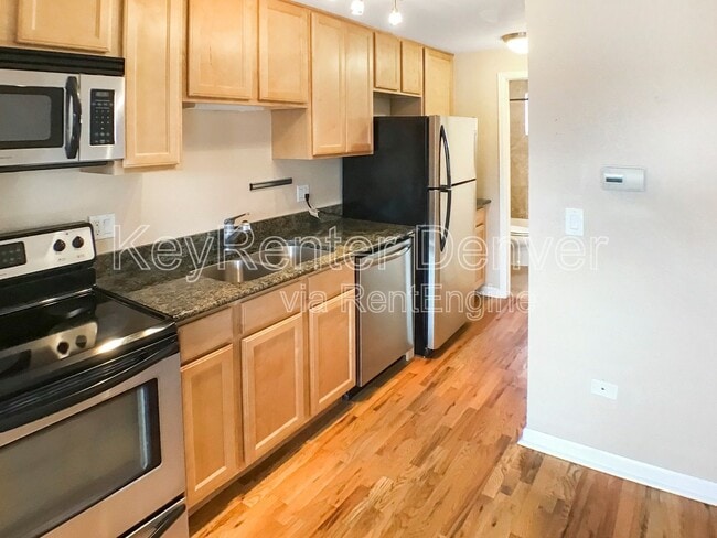 Foto del edificio - 529 N Washington St
