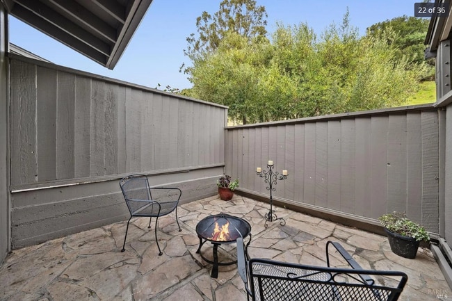 Building Photo - Gorgeous Condo in Dominican Hills w/ Commu...